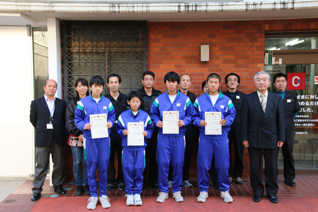 鴻巣中学校　社会体験チャレンジ2013